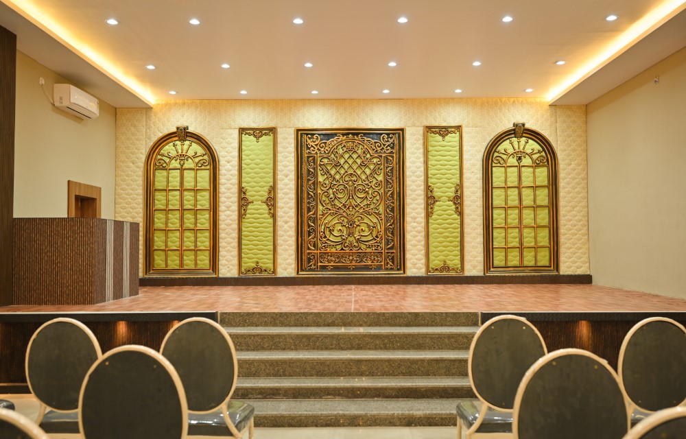 Banquets & Meetings 1